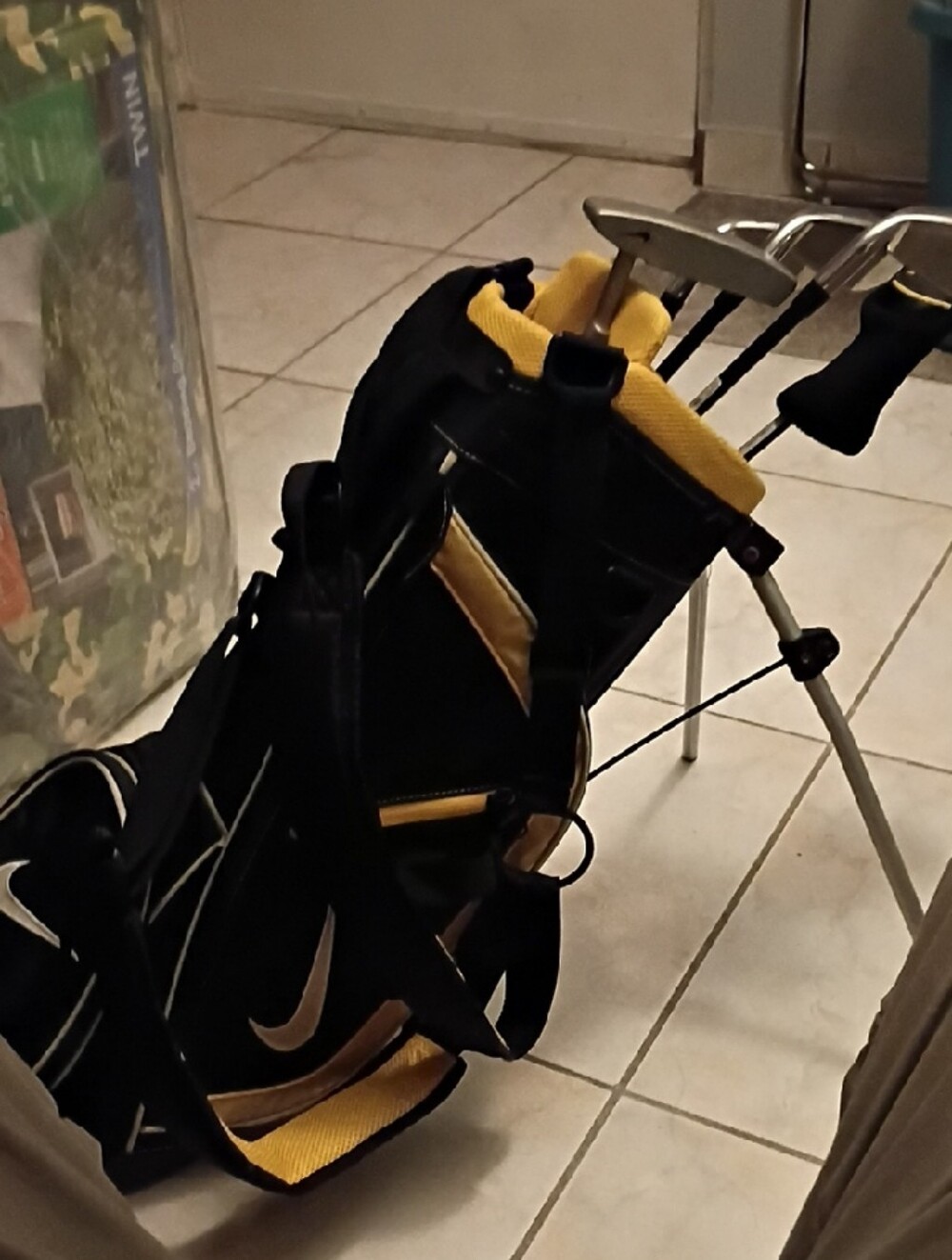 Nike Machspeed Jr Black and Yellow Stand Golf Bag with Dual Straps